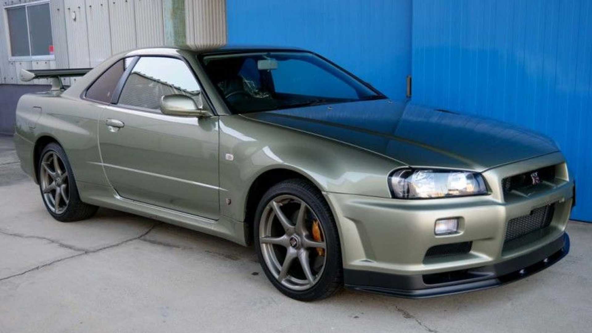 Nissan Skyline GT-R R34 V Spec II Nur - masih bau kedai, harga RM2 juta